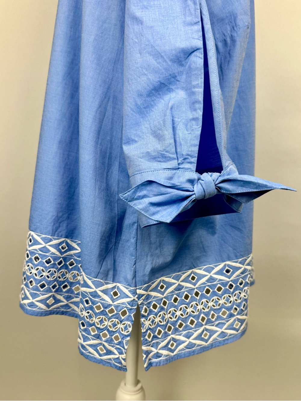 Talbots Light Blue V-Neck Tunic Top White Lattice Embroidered Hem Size 2X Petite - Picture 5 of 8
